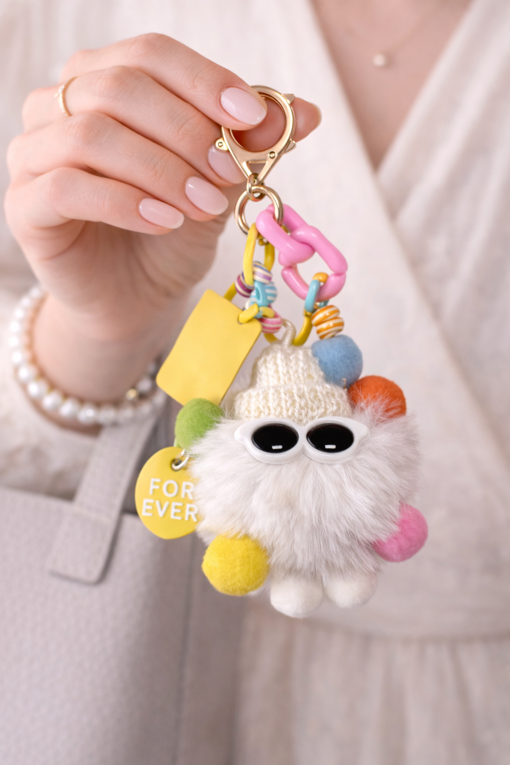 Colorful Fluffy Pom Pom Keychain – Cute Bag Charm with Sunglasses