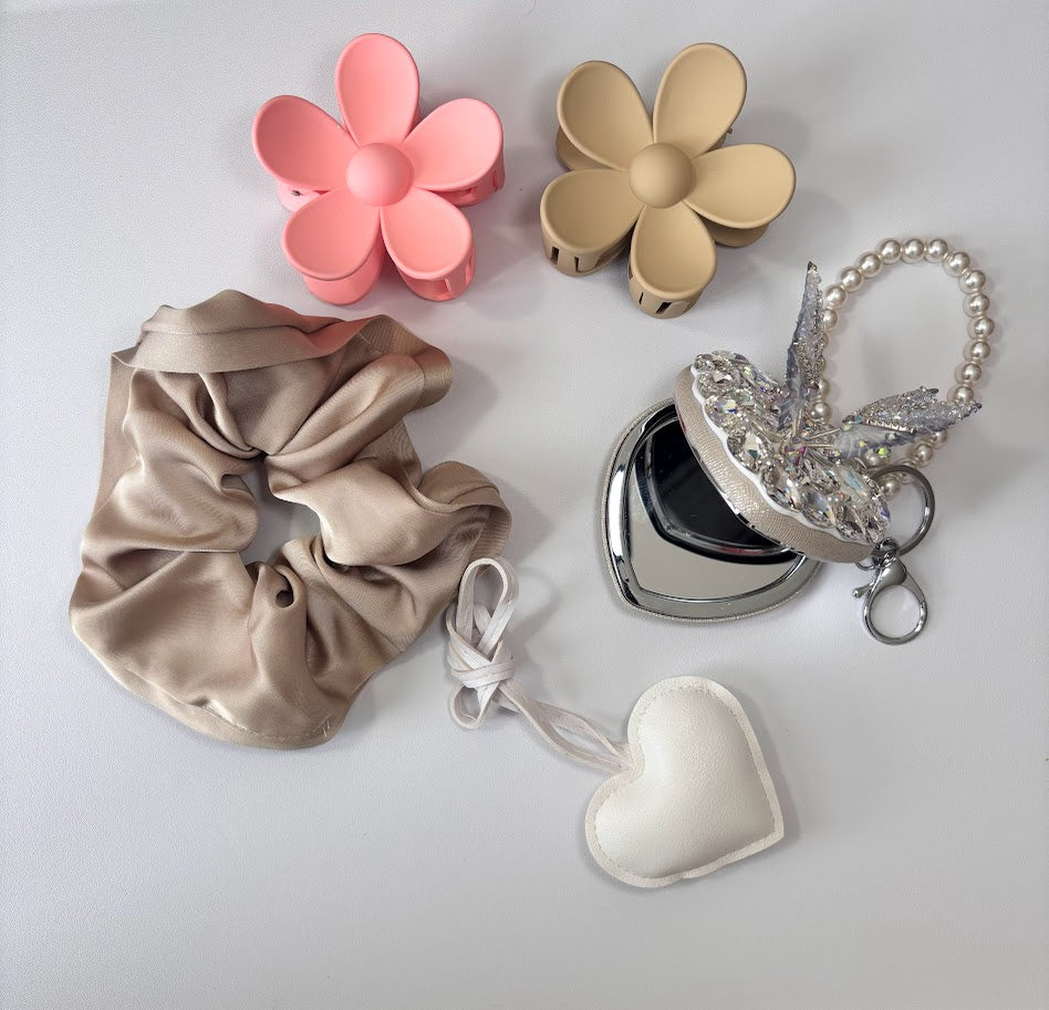Elegant Hair Accessories & Mini Bag Charms Set – Scrunchie, Flower Clip, Heart Charm & Mirror
