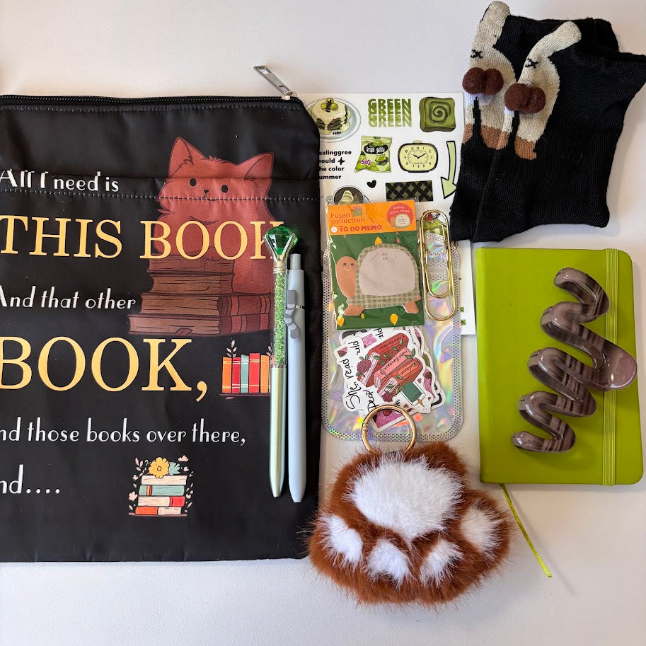 Green Cozy Reader Gift Box