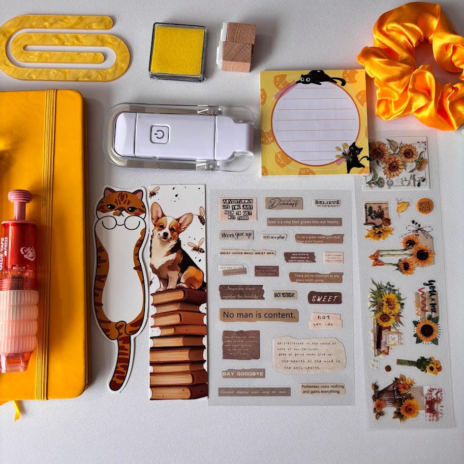 💛 Bookish Bundle – Yellow